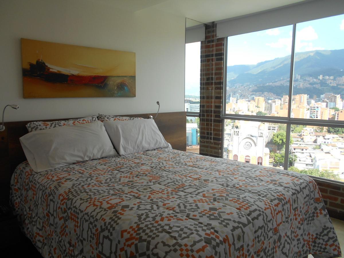 Apartasuites Av Medellín Eksteriør bilde